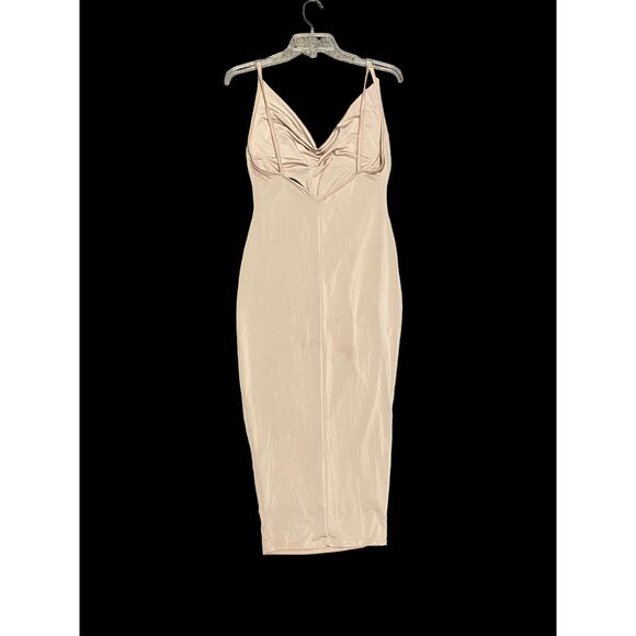 EUC Naked Wardrobe Show Stopper Body shaper Full Slip Beige Women's Size Medium - Picture 7 of 8